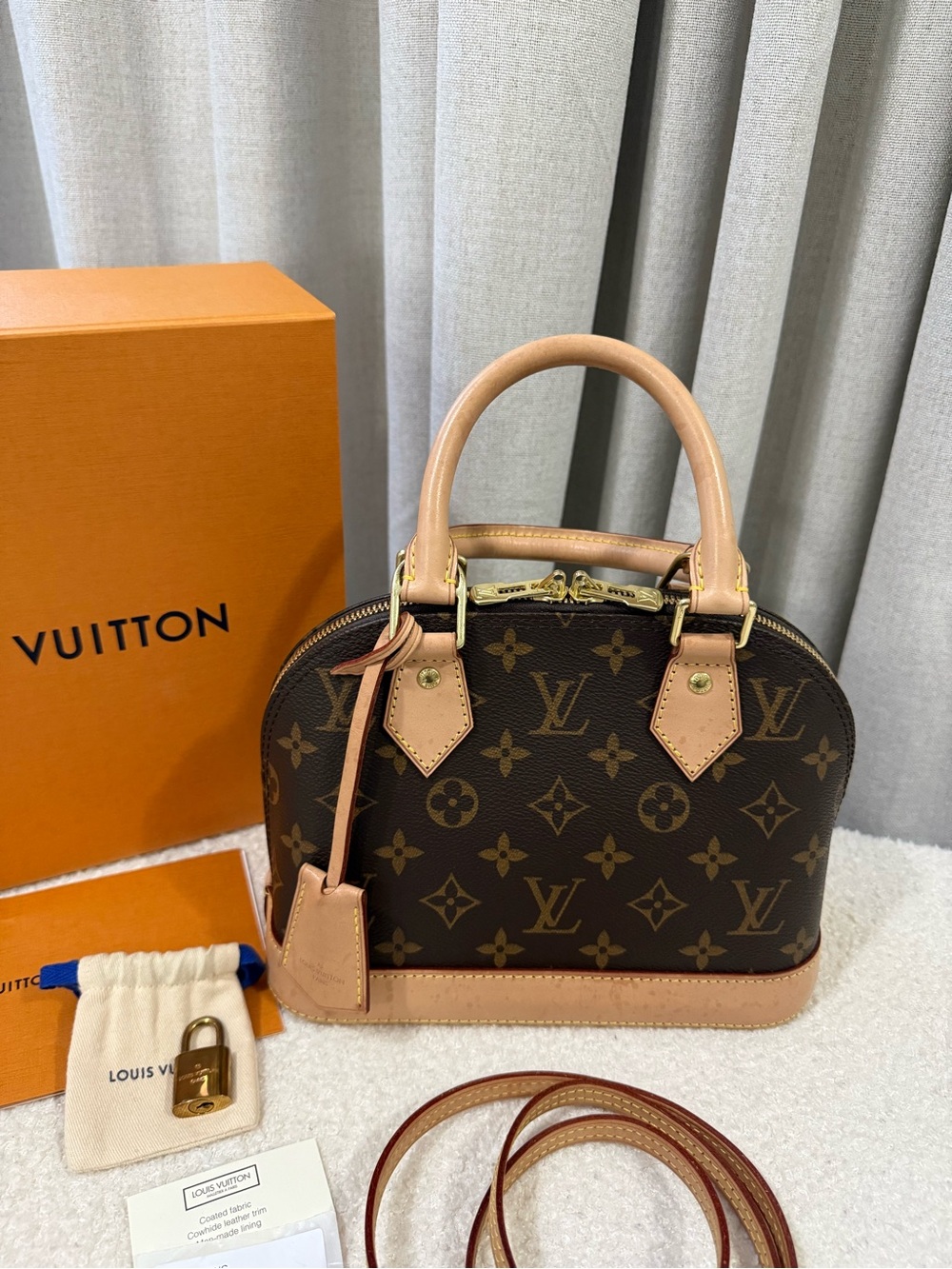 Louis Vuitton Alma BB Monogram